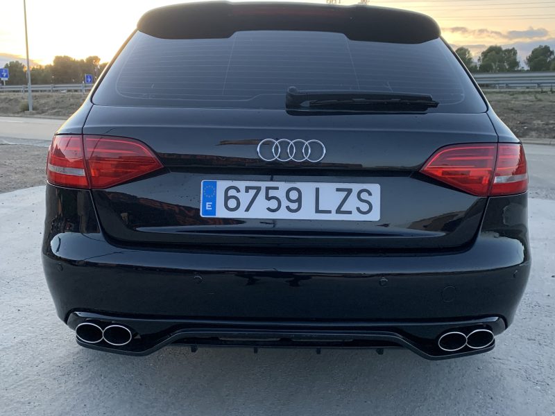 AUDI A4 AVANT PACK RS4