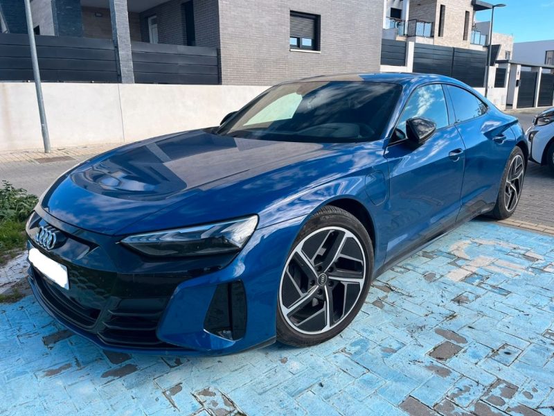 AUDI etron GT 60 quattro