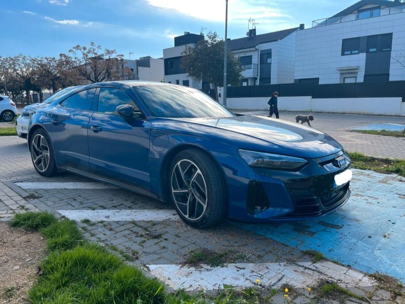 AUDI etron GT 60 quattro