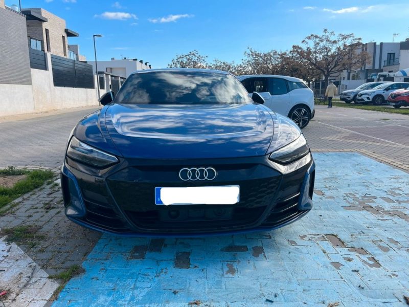 AUDI etron GT 60 quattro