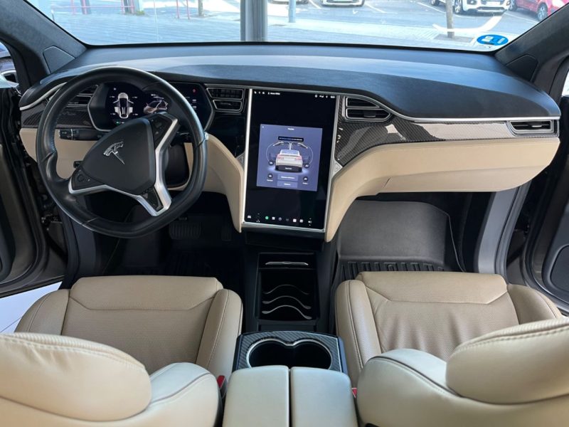 TESLA Model X 90D 4WD