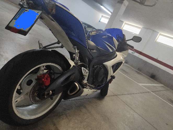 Suzuki GSXR 750